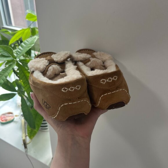 Ugg Australia Ansley Fur Bow Moccasin Slippers Size 5 - Picture 3 of 8